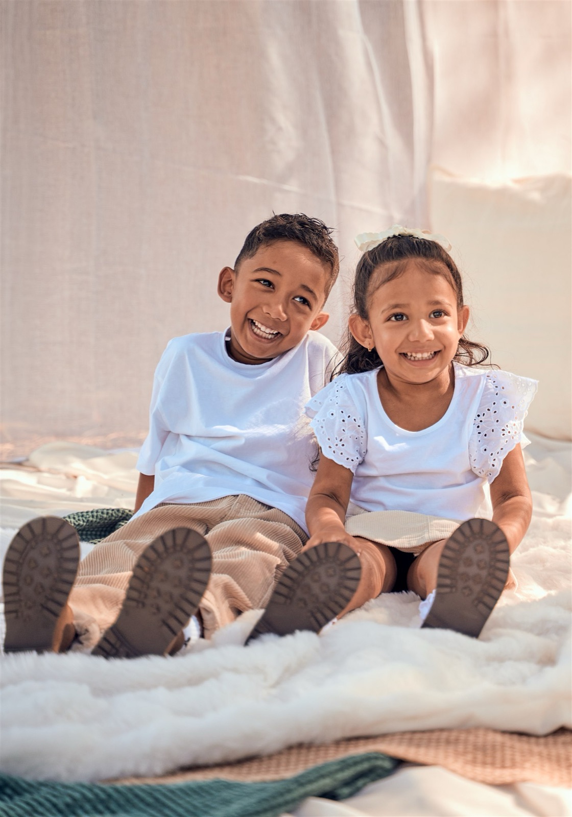 Mum hugging her two boys close, outdoor family mini session
